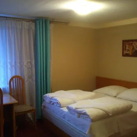 Hotel Wiktoria 2*